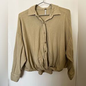 Young Fabulous & Broke YFB linen green safari twist front button down shirt S